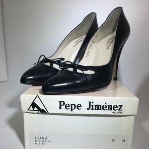 Pepe Jimenez Black Leather Pumps 4 Inch Heels Made in Spain Size 6